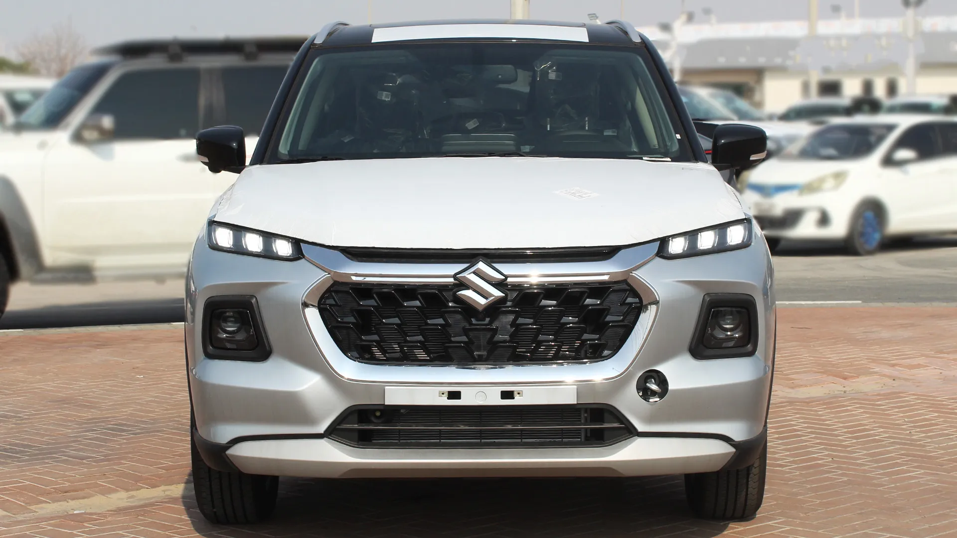 Suzuki Grand Vitara image 6