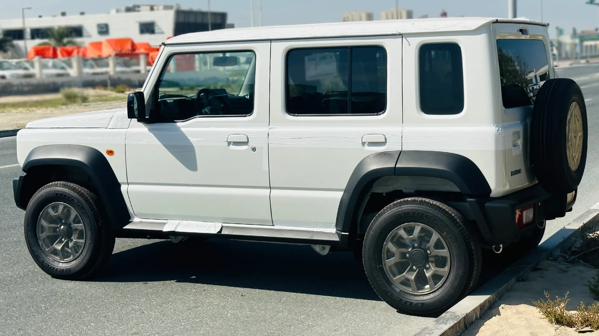 Suzuki Jimny 5 Doors image 8