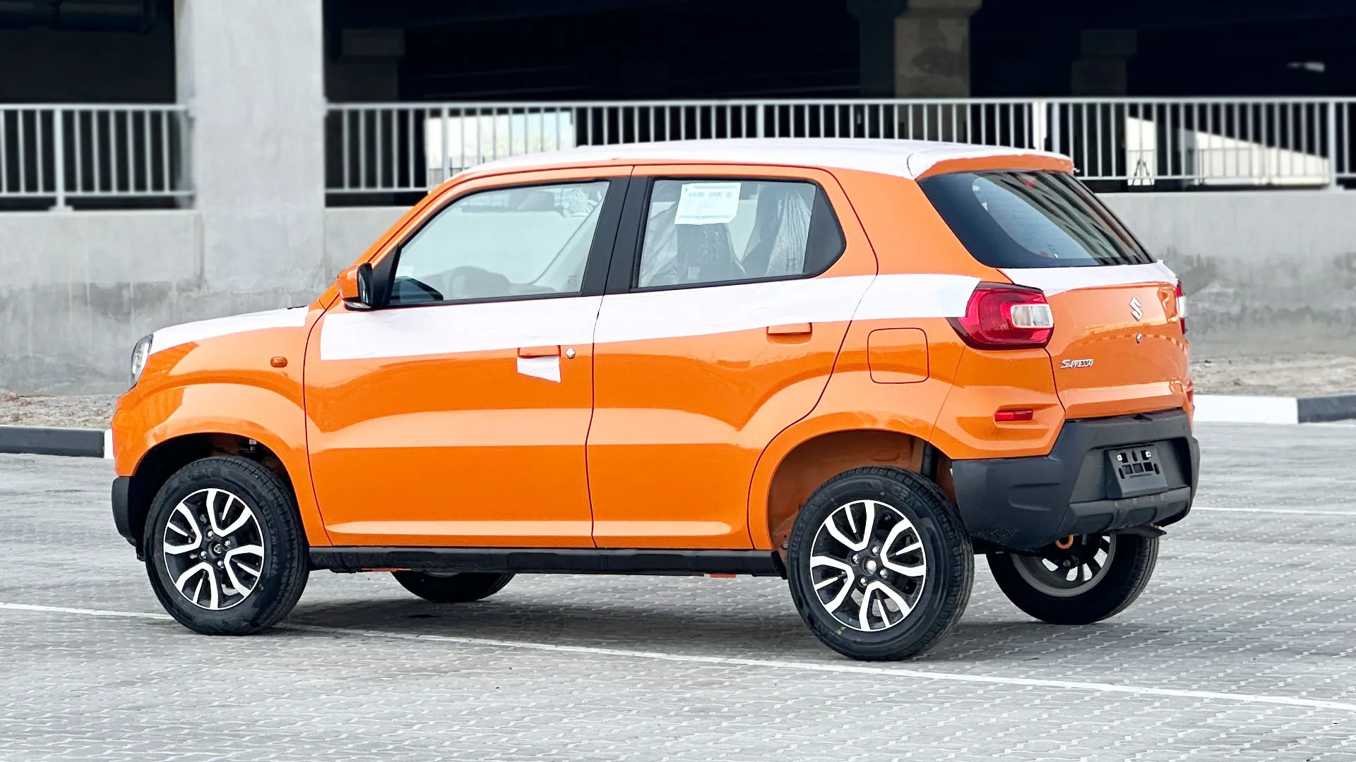 Suzuki S-Presso image 4