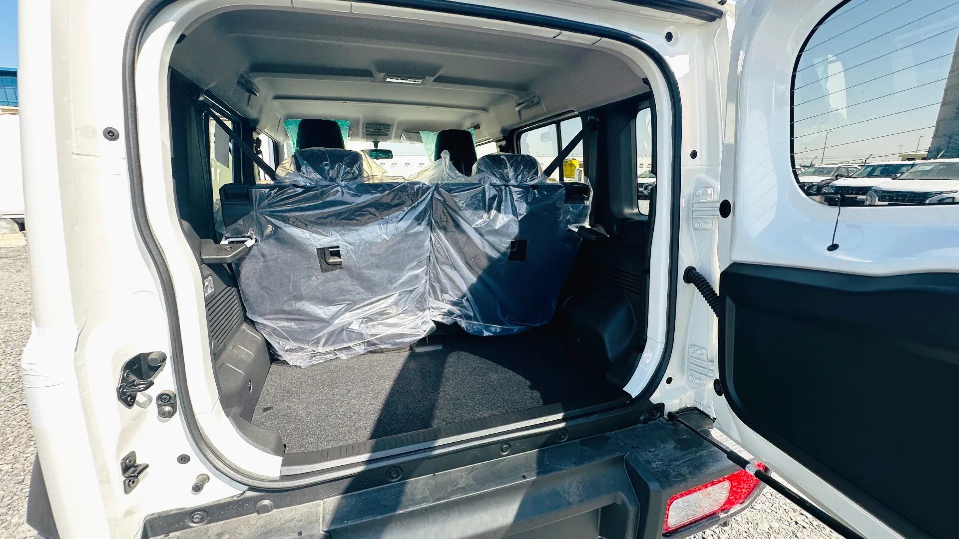 Suzuki Jimny 5 Doors image 20