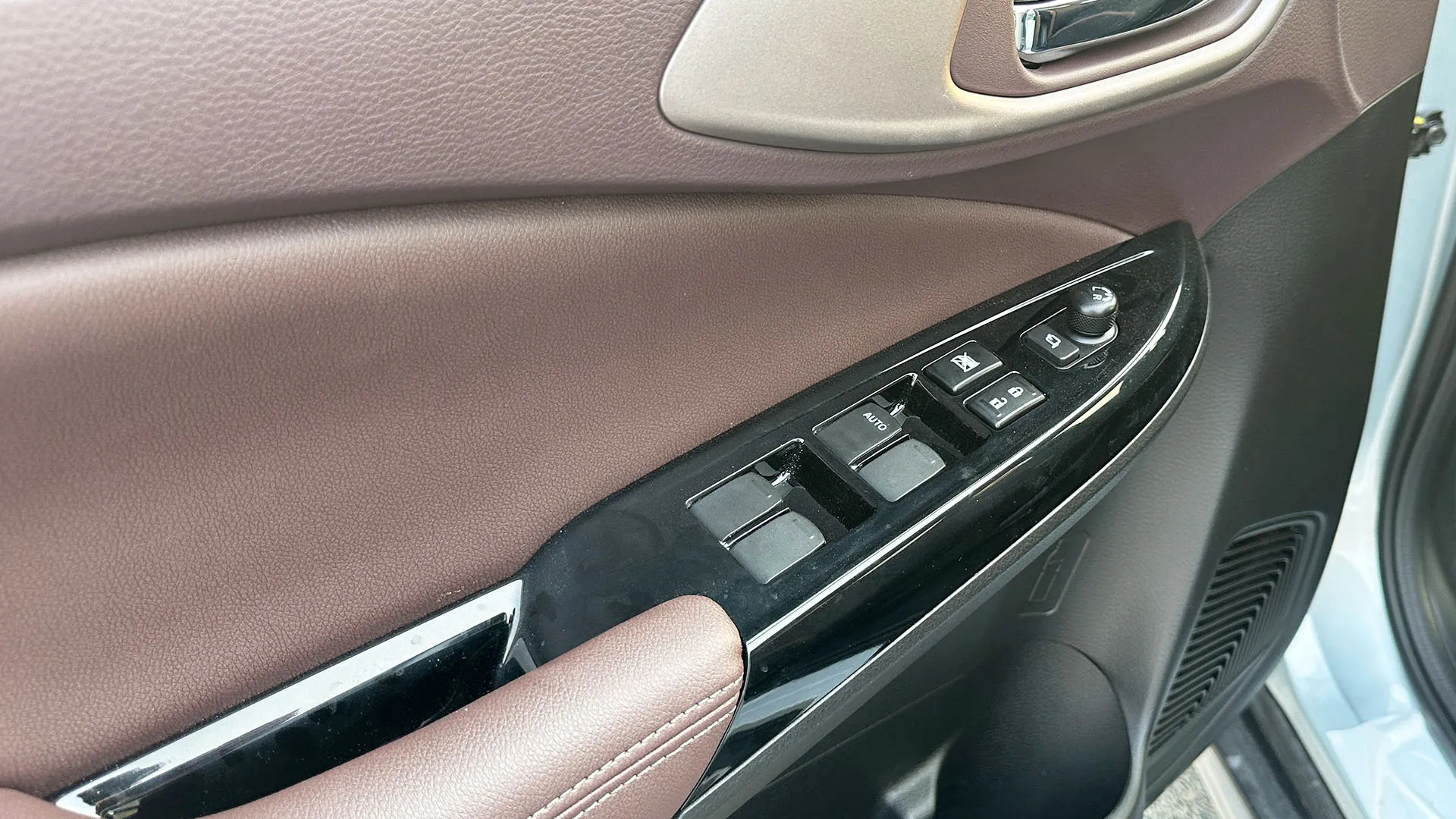 Suzuki Fronx image 13