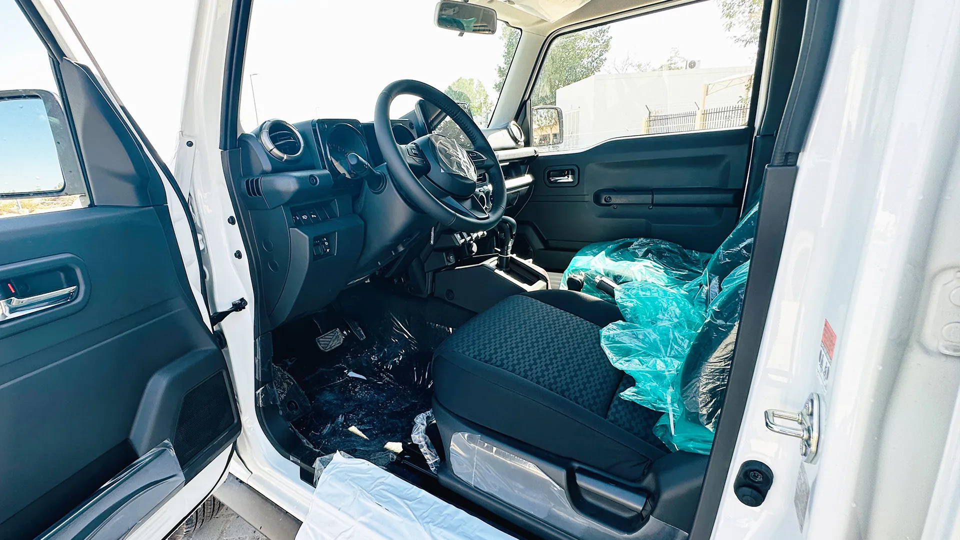 Suzuki Jimny 5 Doors image 17