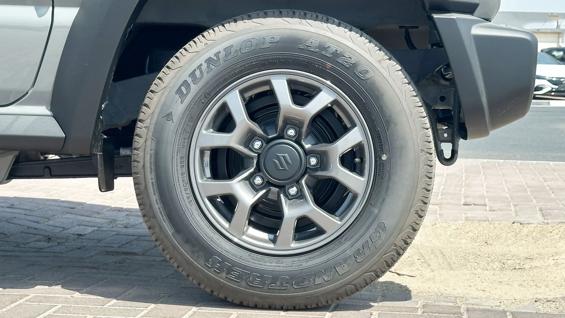 Suzuki Jimny image 8
