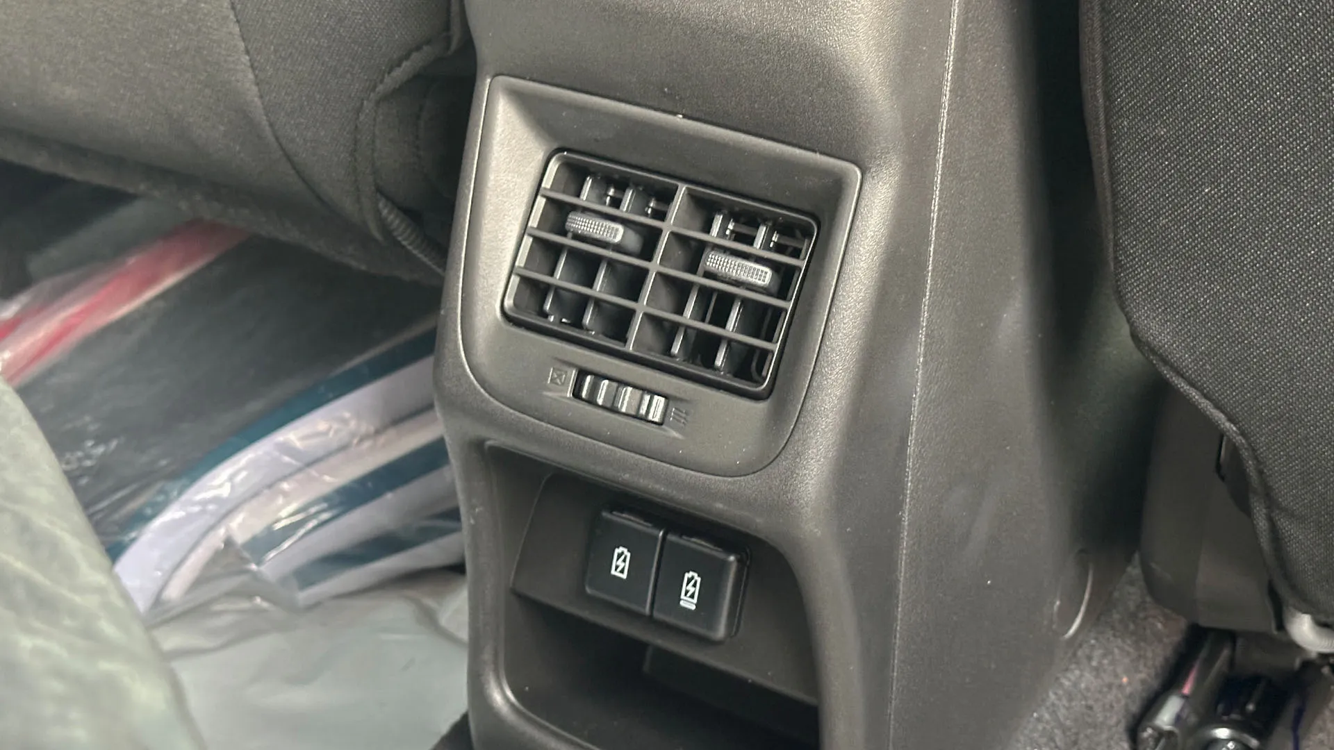 Suzuki Fronx image 18
