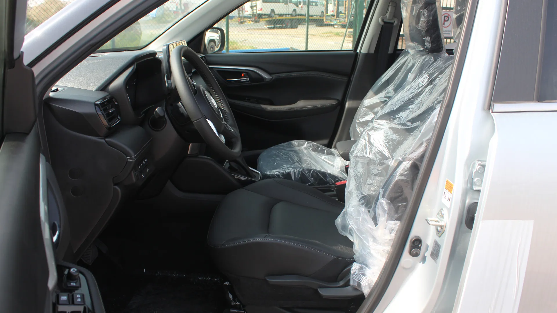 Suzuki Grand Vitara image 9