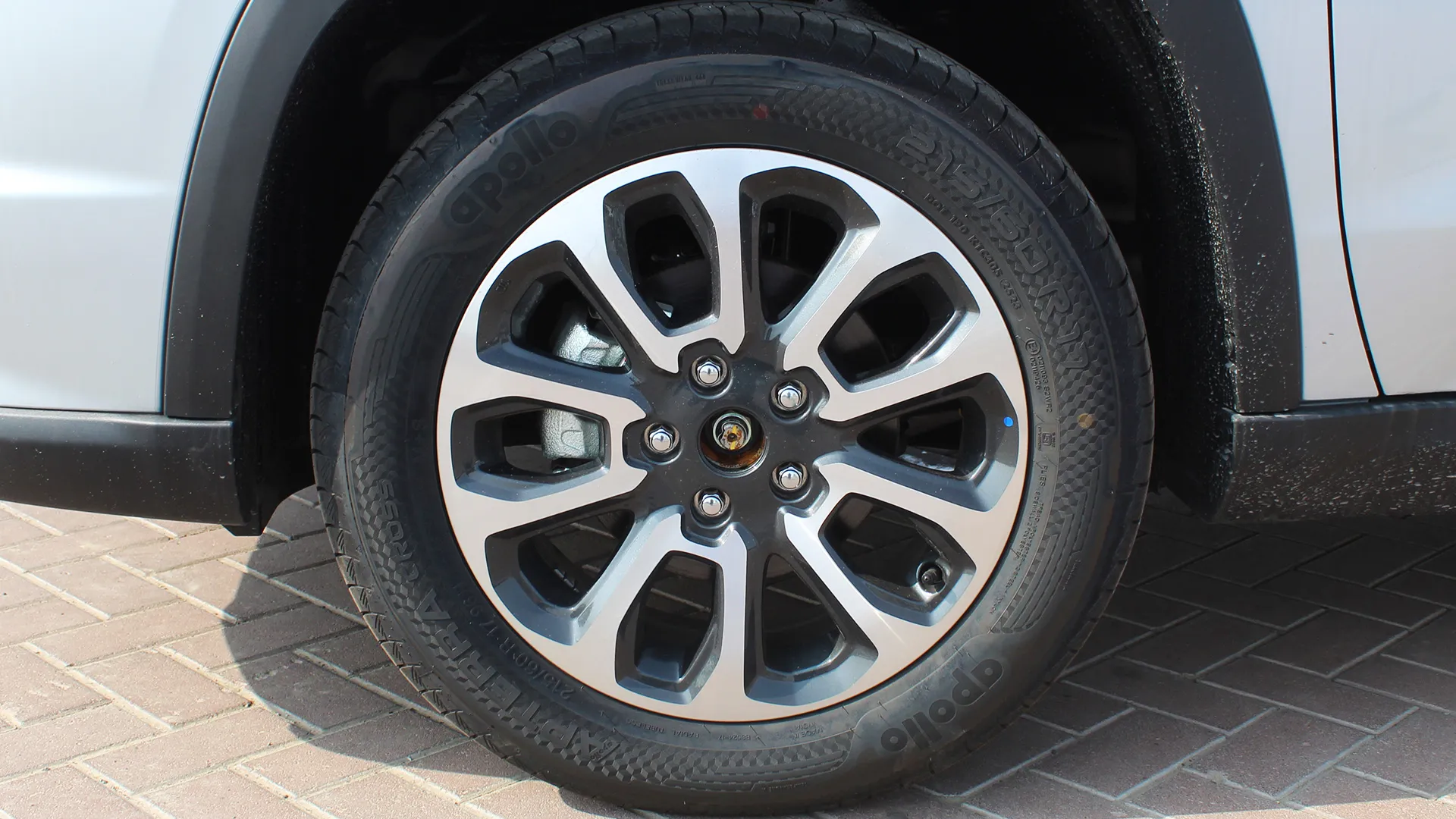 Suzuki Grand Vitara image 7